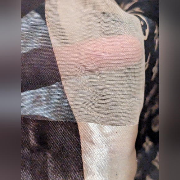 Louis Vuitton Monogram Scarf - Picture 5 of 8